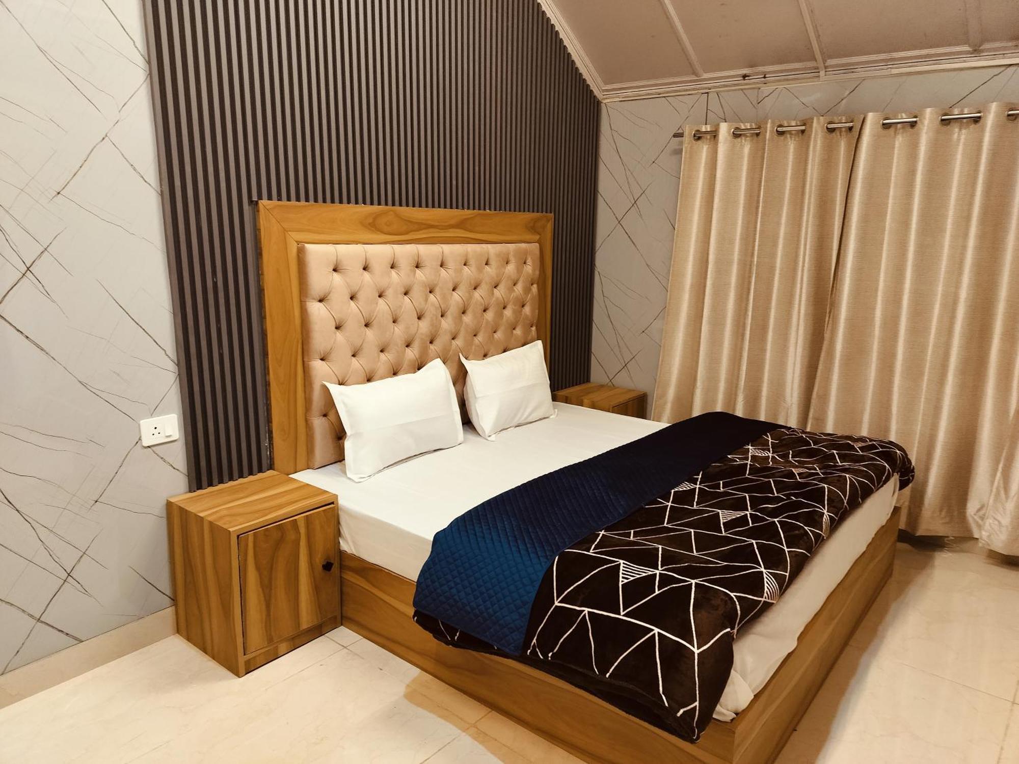 Madan Kunj B & B Mall Road Shimla Exterior photo